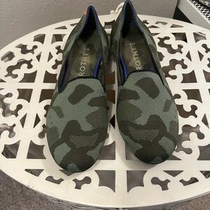 Camo Rothy’s loafer